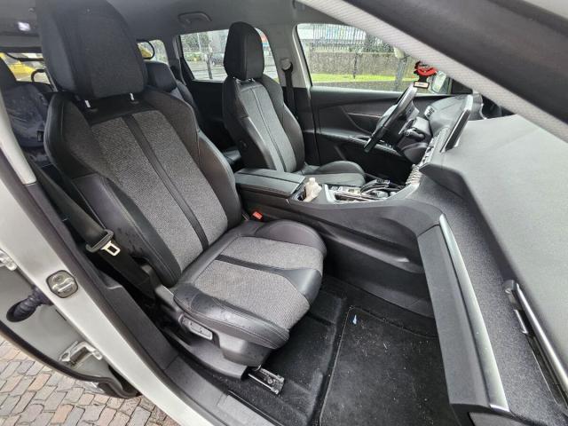 Peugeot 5008 1.2 pt t Allure s&s 130cv 7p.ti eat8 - Immagine 16