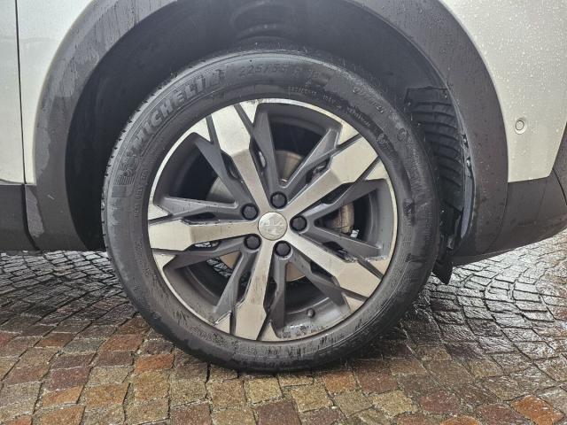 Peugeot 5008 1.2 pt t Allure s&s 130cv 7p.ti eat8 - Immagine 8