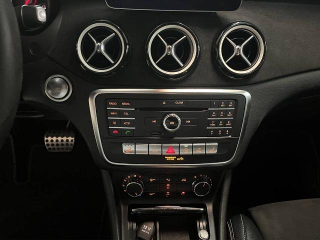 Mercedes Classe GLA 180 d Premium auto - Immagine 22