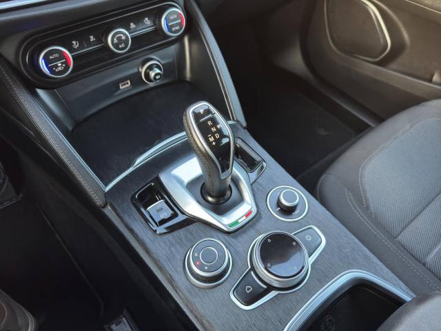 Alfa Romeo Stelvio 2.2 t Super rwd 160cv auto - Immagine 13