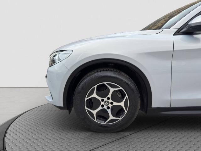 Alfa Romeo Stelvio 2.2 t Business Q4 190cv auto - Immagine 6