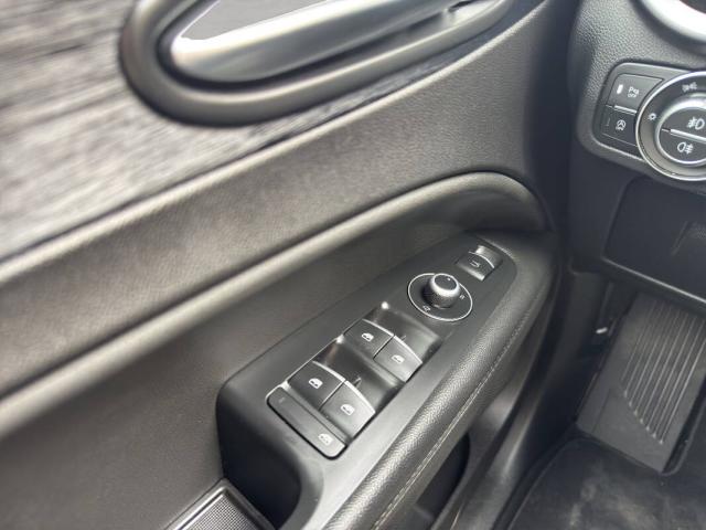 Alfa Romeo Stelvio 2.2 t Business Q4 190cv auto - Immagine 20