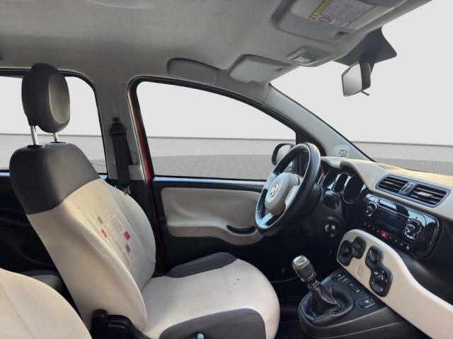 Fiat Panda 0.9 t.air turbo Lounge 85cv - Immagine 17