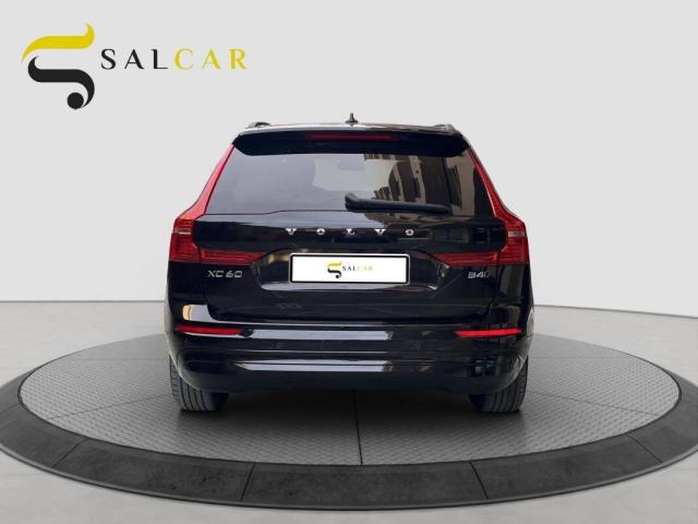 Volvo XC60 2.0 b4 Momentum Pro awd auto - Immagine 5