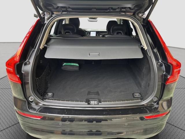 Volvo XC60 2.0 b4 Momentum Pro awd auto - Immagine 10