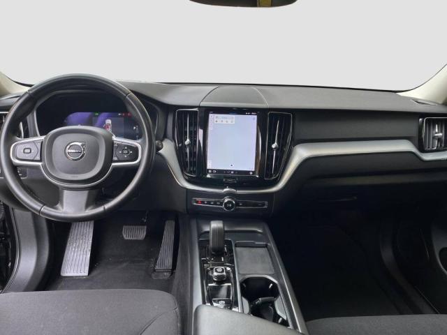 Volvo XC60 2.0 b4 Momentum Pro awd auto - Immagine 11