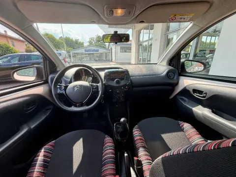 Jeep Avenger 1.2 turbo e-hybrid mhev Longitude fwd 110cv edct6 - Immagine 19