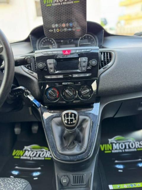 Lancia Ypsilon 1.2 Monogram Gpl 69cv - Immagine 5