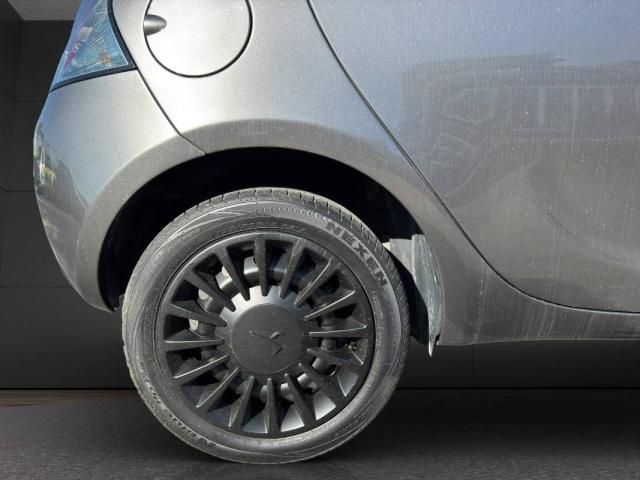 Lancia Ypsilon 1.2 Monogram Gpl 69cv - Immagine 9