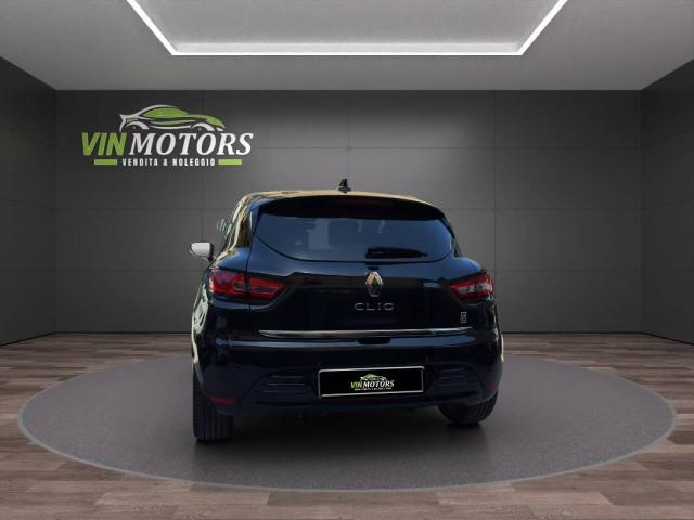 Renault Clio 1.5 dci Moschino Intens 75cv - Immagine 15