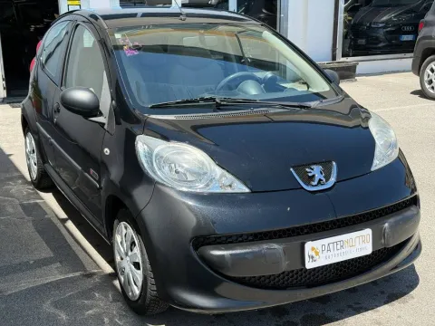 Peugeot 107 5p 1.0 12v Sweet Years c/navi - Immagine 6