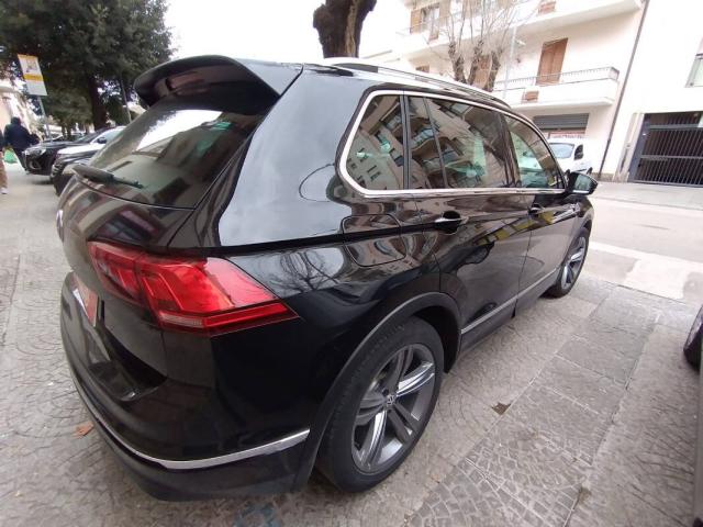 Volkswagen Tiguan 2.0 tdi Advanced R-Line Exterior Pack 150cv dsg - Immagine 15