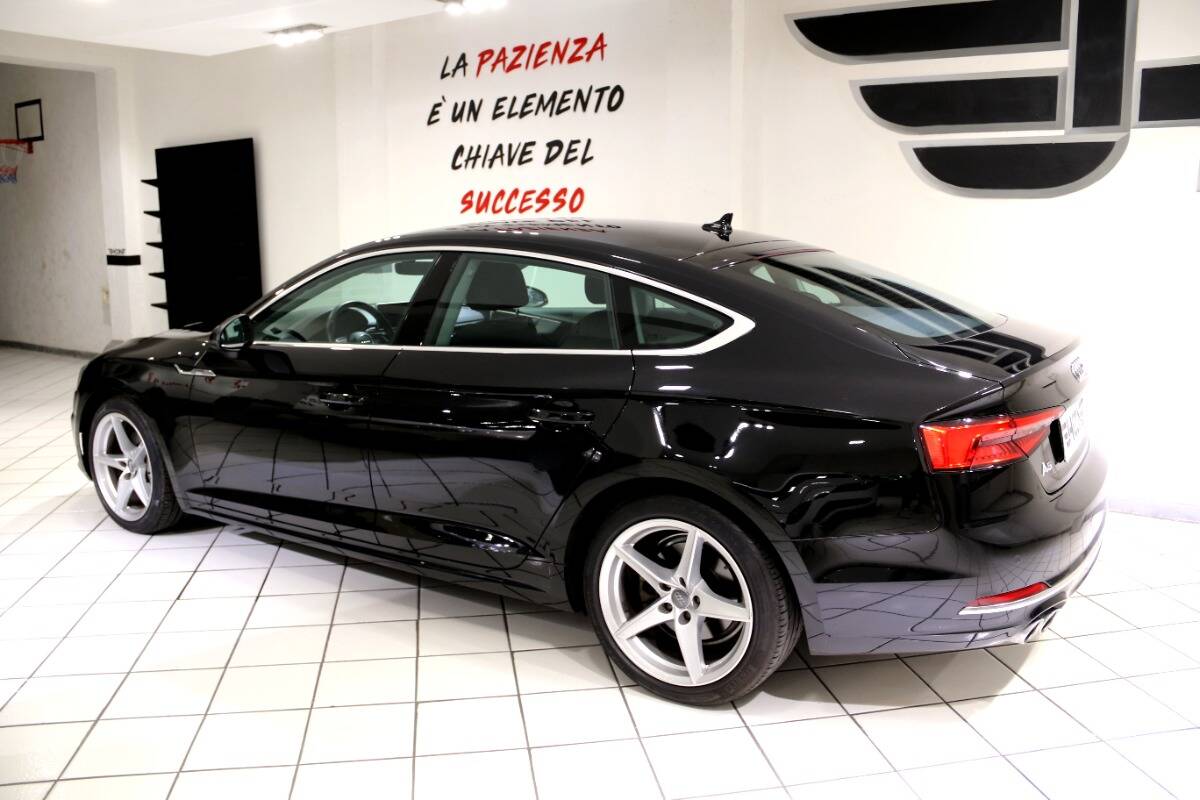 Mercedes GLC 300 d Sport 4matic auto - Immagine 4