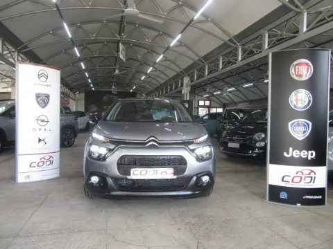 Citroen C3 1.2 puretech Max s&s 110cv - Immagine 1
