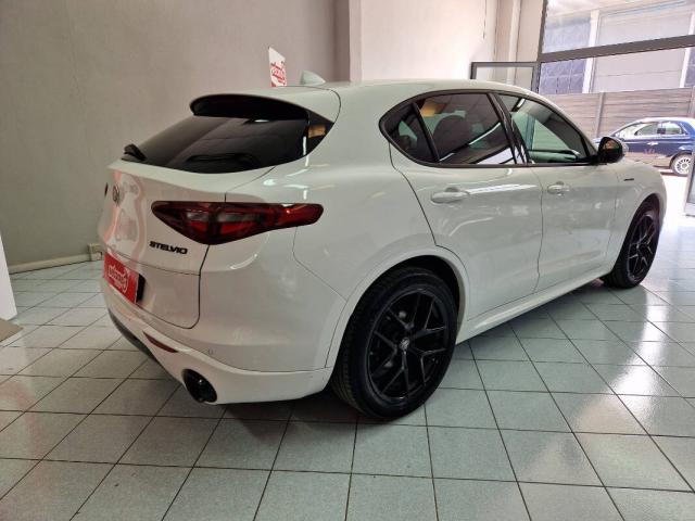 Alfa Romeo Stelvio 2.2 t Veloce Q4 210cv auto - Immagine 21