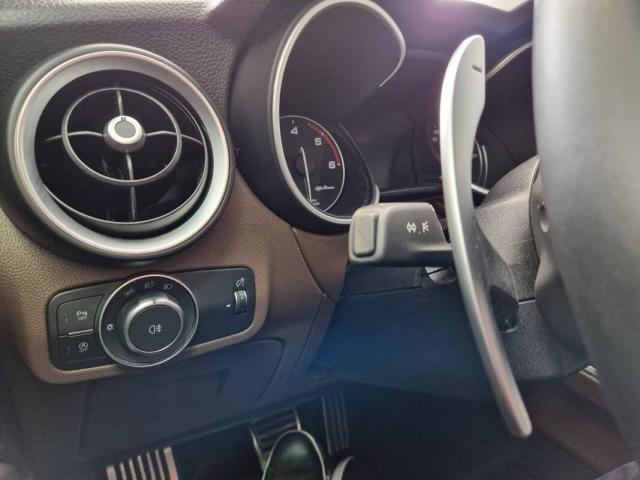 Alfa Romeo Stelvio 2.2 t Veloce Q4 210cv auto - Immagine 24