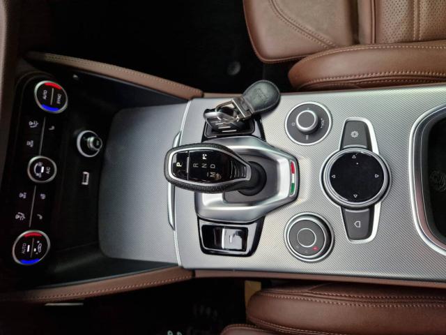 Alfa Romeo Stelvio 2.2 t Veloce Q4 210cv auto - Immagine 9