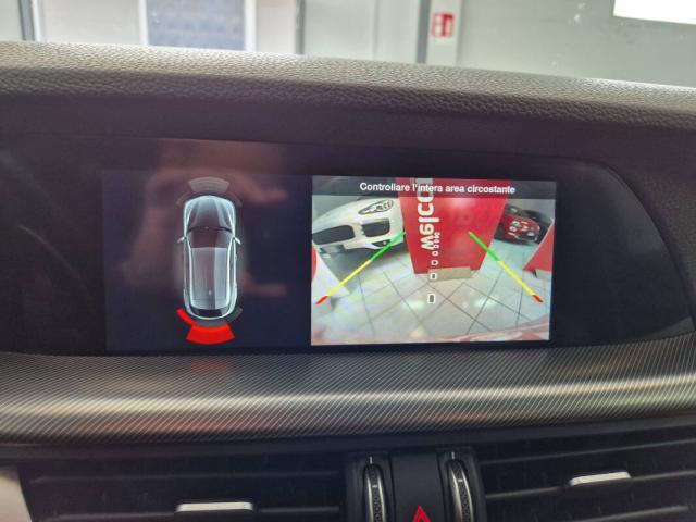 Alfa Romeo Stelvio 2.2 t Veloce Q4 210cv auto - Immagine 4