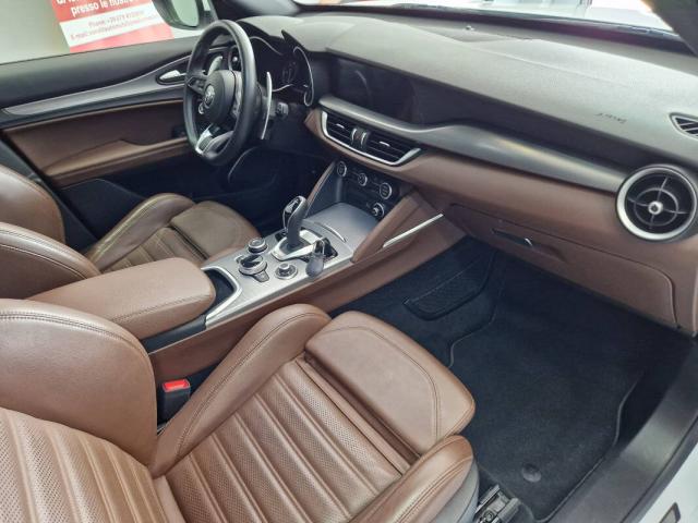 Alfa Romeo Stelvio 2.2 t Veloce Q4 210cv auto - Immagine 22