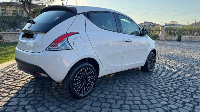 Lancia Ypsilon III 1.0 firefly hybrid 8.000 KM OK NEOP. - Immagine 7