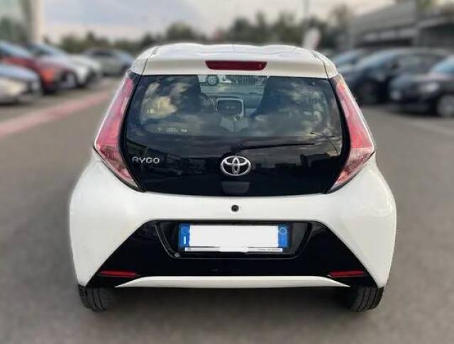 Toyota Aygo 1.0 x-play 5p m-mt my15 - Immagine 3