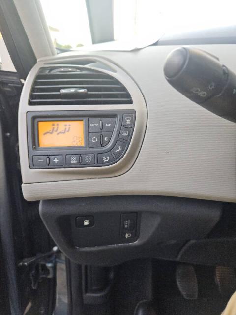 Citroen C4 Gran Picasso 1.6 hdi Seduction 110cv - Immagine 3