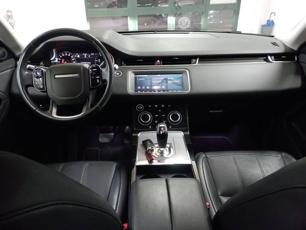 Land Rover Range Rover Evoque 2.0d i4 mhev awd 150cv auto - Immagine 5