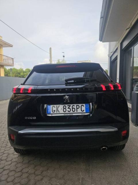 Peugeot 2008 1.5 bluehdi Allure Pack s&s 110cv - Immagine 1