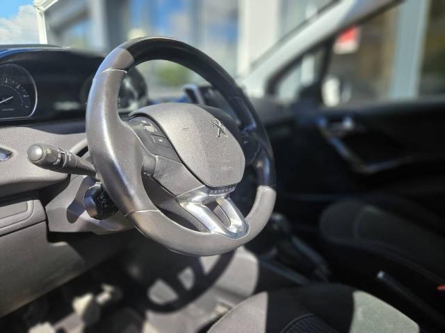 Peugeot 208 1.2 puretech Allure gpl 82cv 5p - Immagine 1