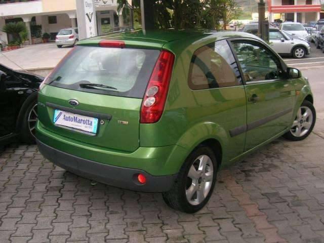 Ford Fiesta 1.4 tdci Titanium 3p - Immagine 5