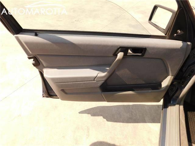 Mercedes 190 190 1.8 E 109cv - Immagine 10