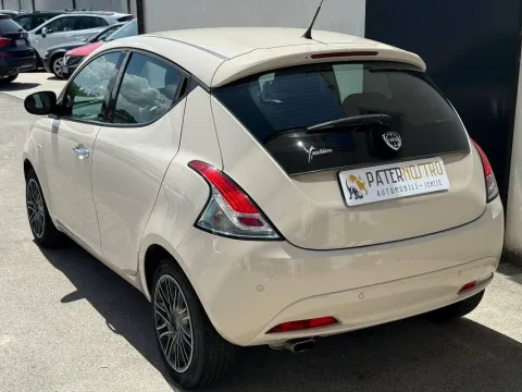 Lancia Ypsilon 1.2 Gold 69cv my18 - Immagine 3