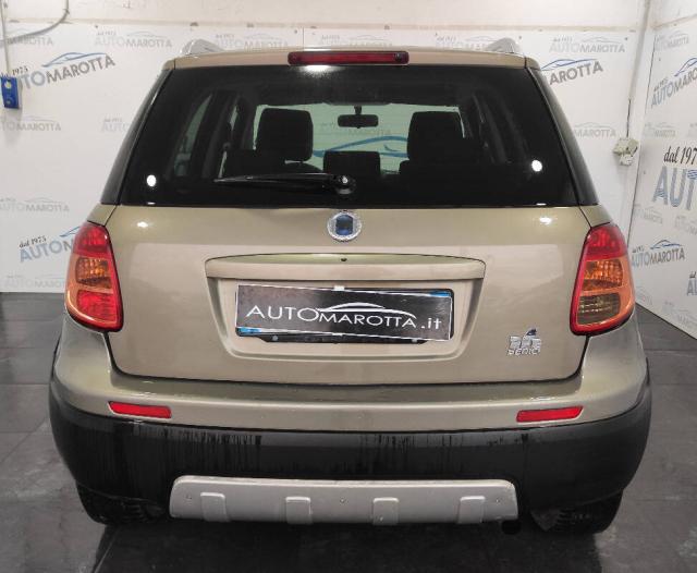 Fiat Sedici 1.9 mjt Dynamic 4x4 120cv - Immagine 12