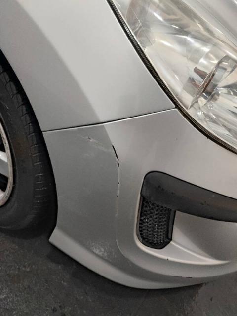 Peugeot 308 SW SW 1.6 hdi 16v AUTO VISTA E PIACIUTA! - Immagine 11