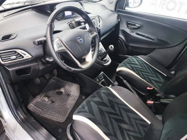Lancia Ypsilon 1.3 mjt Mya s&s 95cv - Immagine 9