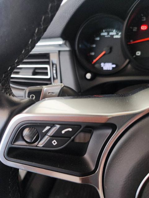 Porsche Macan 2.0 245cv pdk TETTO! PELLE! RETROCAMERA! - Immagine 21