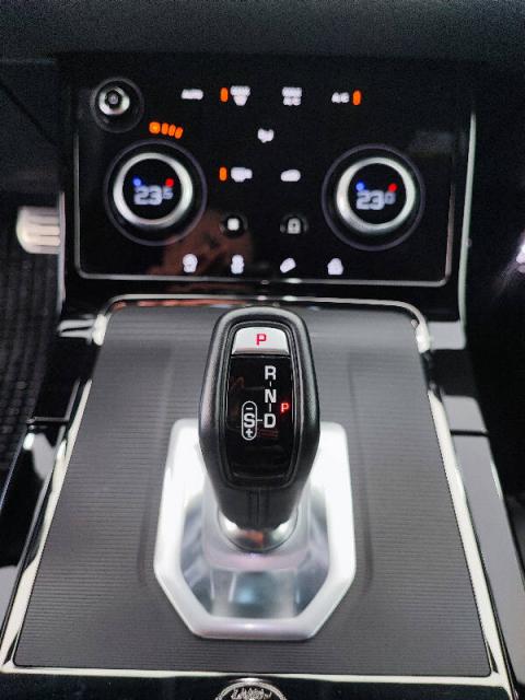 Land Rover Range Rover Evoque 2.0d i4 mhev R-DYNAMIC BLACK EDITION 150cv *PROMO FINANZIAMENTO* - Immagine 19