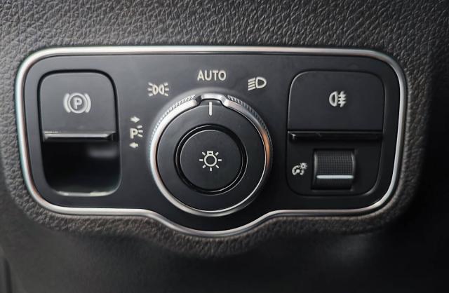 Mercedes GLB 180 d Sport Plus TETTO! PELLE! RETRO! - Immagine 3