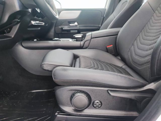 Mercedes GLB 180 d Sport Plus TETTO! PELLE! RETRO! - Immagine 1