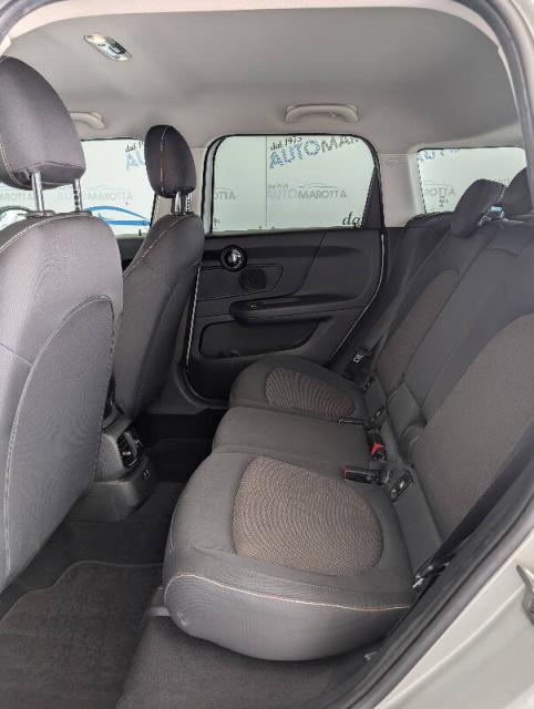 Mini Countryman 2.0 Cooper D Business auto - Immagine 12