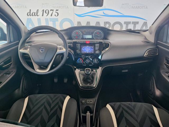 Lancia Ypsilon 1.2 Gold 69cv - Immagine 1
