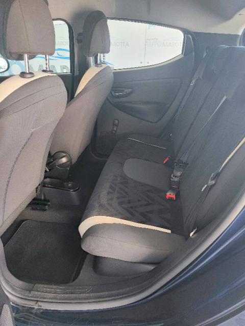 Lancia Ypsilon 1.2 Gold 69cv - Immagine 3
