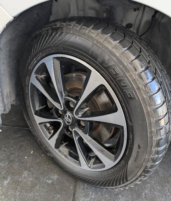 Toyota Yaris 1.5h Active my18 - Immagine 9