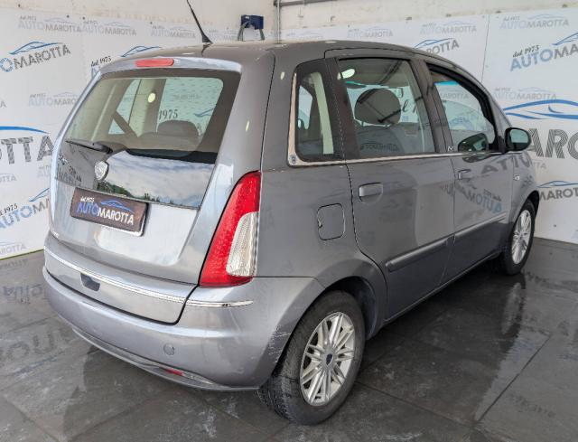 Lancia Musa 1.3 mjt Platino 90cv - Immagine 17