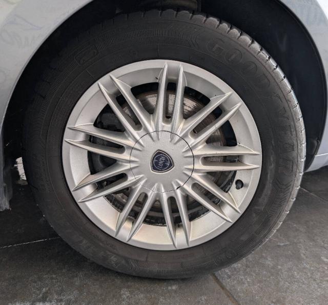 Lancia Musa 1.3 mjt Platino 90cv - Immagine 8