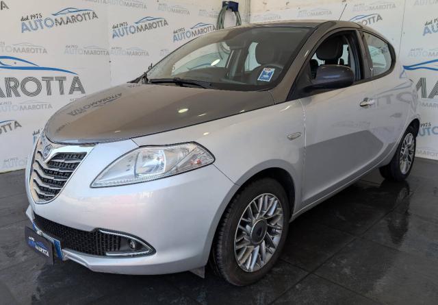 Lancia Ypsilon 1.2 8v Platinum 69cv - Immagine 1