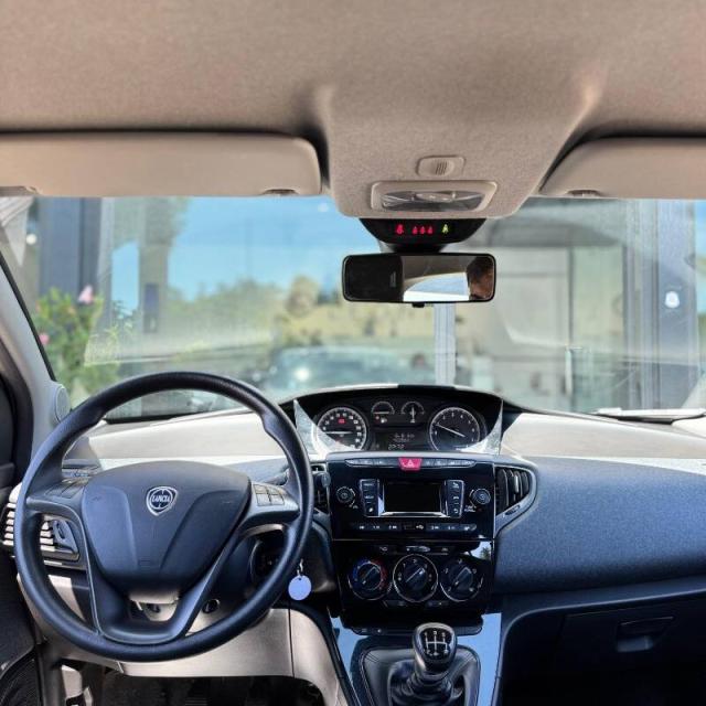 Lancia Ypsilon III 1.2 Gold Plus Gpl 69cv - Immagine 9