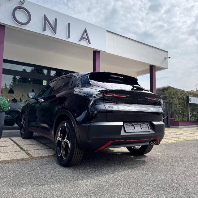 Alfa Romeo Junior 1.2 ibrida Speciale 145cv edct6 CHILOMETRI ZERO! - Immagine 17