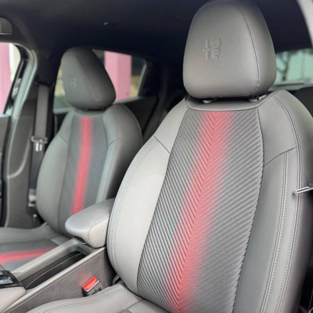 Alfa Romeo Junior 1.2 ibrida Speciale 145cv edct6 CHILOMETRI ZERO! - Immagine 13