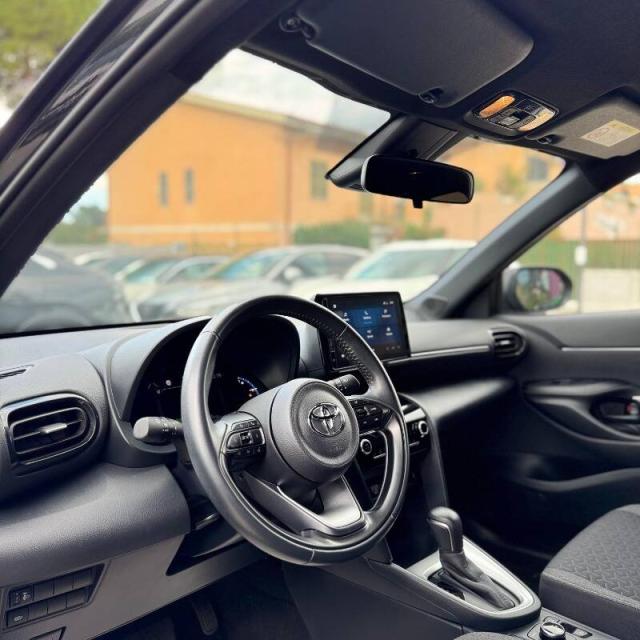 Toyota Yaris Cross 1.5h Trend awd-i 116cv e-cvt - Immagine 8